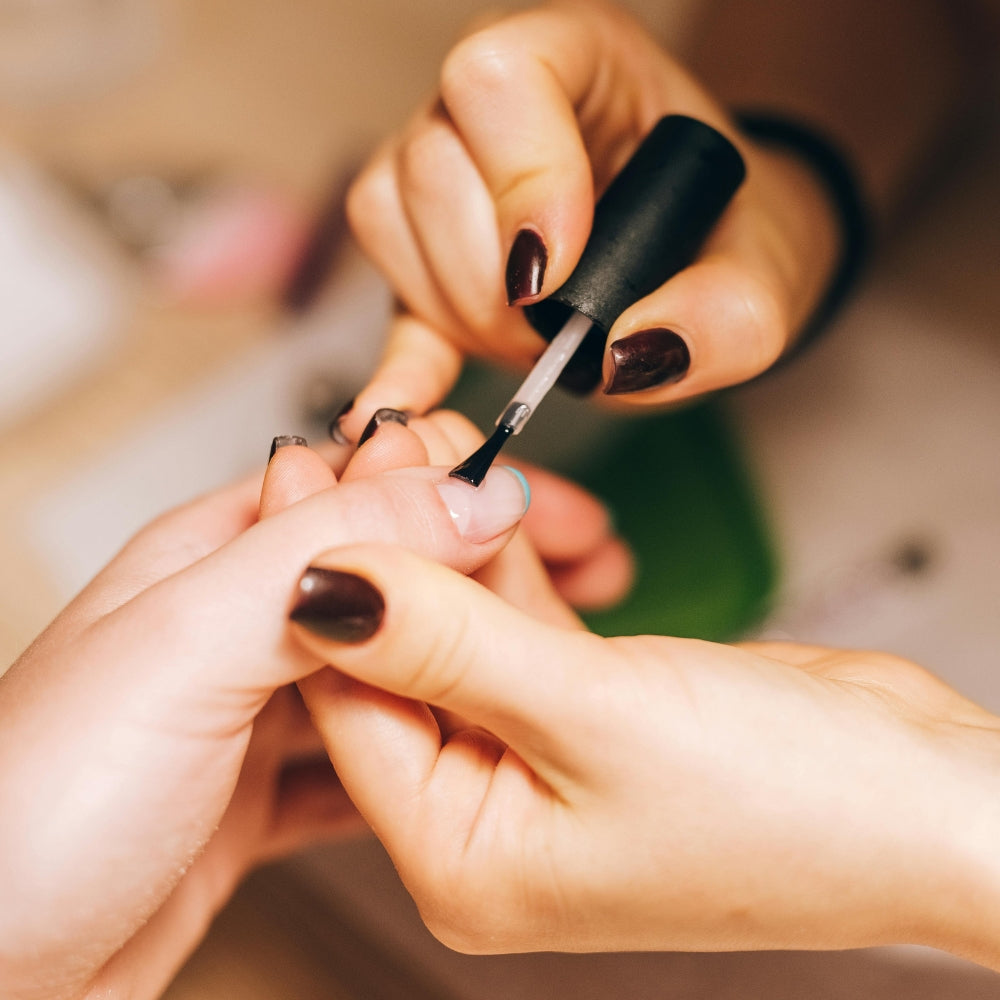 Manicura con Esmaltado Semipermanente