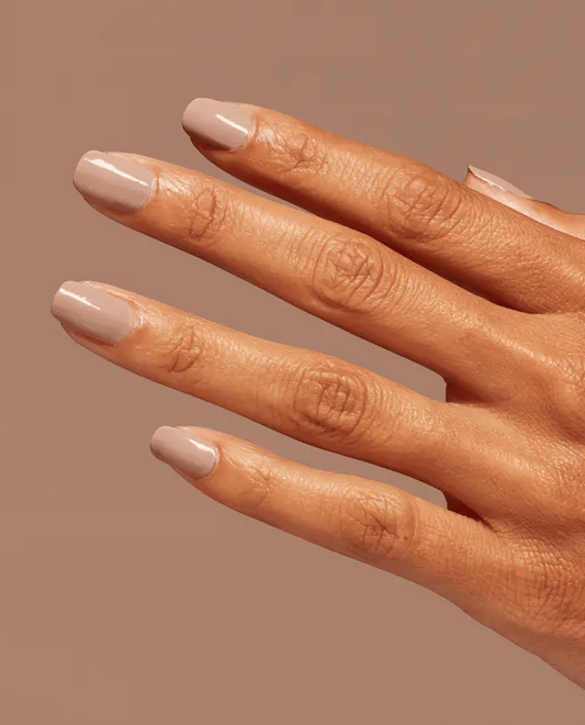 Manicura y extensión de uñas con AcrylGel