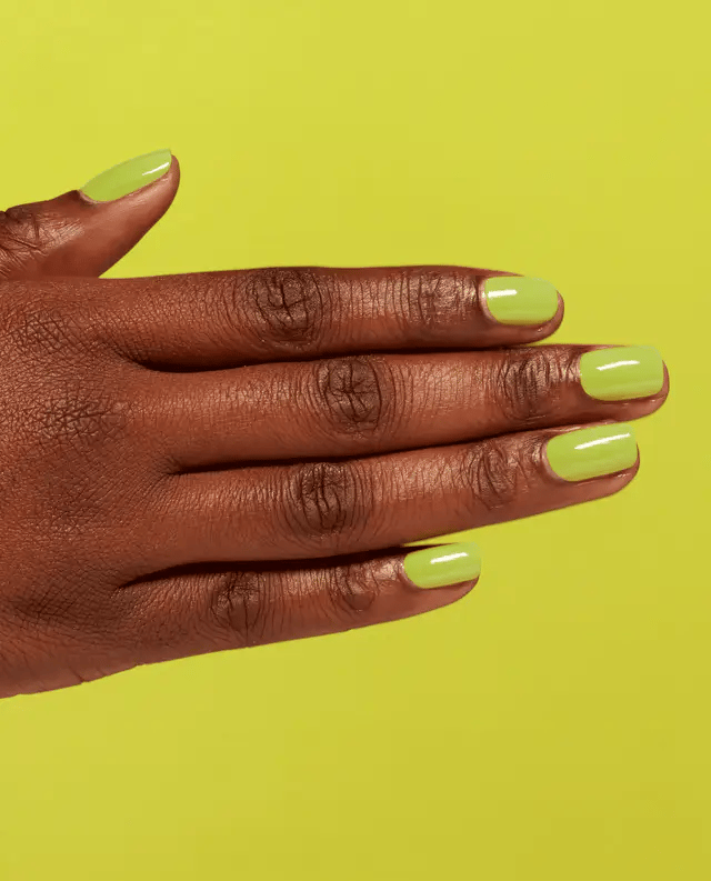 Manicura con Esmaltado Semipermanente