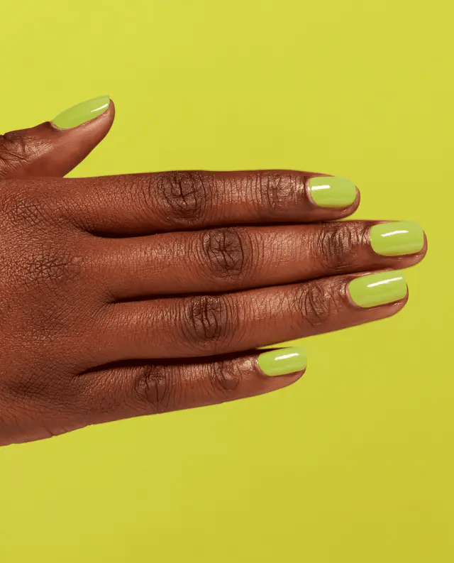 Manicura con Esmaltado Semipermanente
